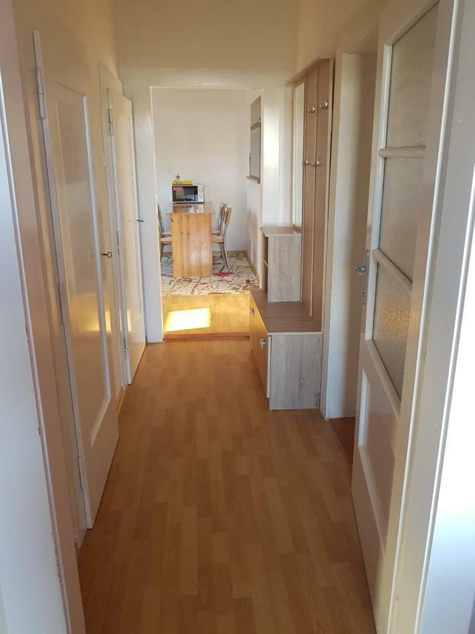 Penzion Flora Zatec  Bagian luar foto